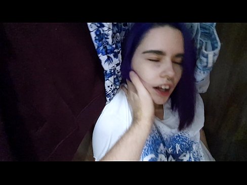 ❤️ Našao sam svoju sestru u ormaru i pomogao joj da svrši ❤️ Porno vk kod nas ❤